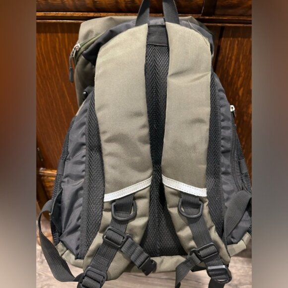 Avalanche Provo Backpack Olive Green Multiple Compartments Unisex Hiking Gear - Picture 2 of 10